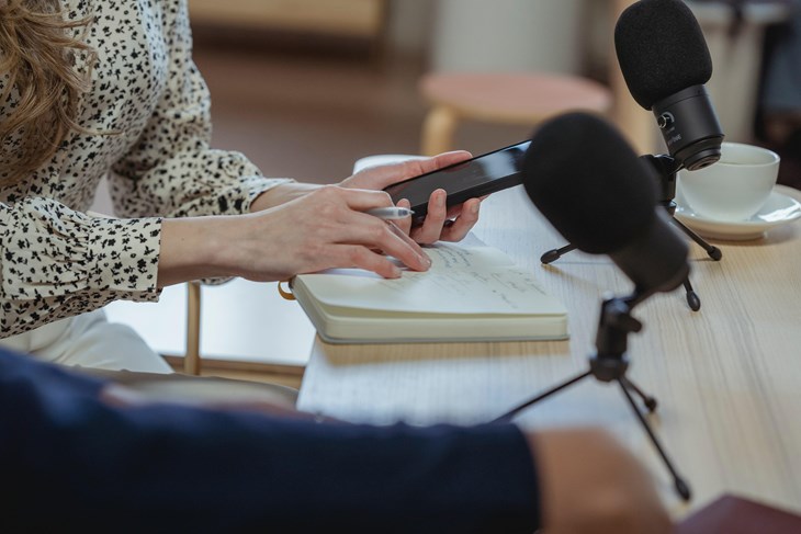 Upoznavanje sa znanjima i vještinama novinarstva, ali i PR-a (Foto Pexels)