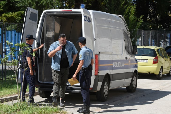 Priveden zaštitar iz kluba Anaconda (Snimio Sasa Miljevic/Pixsell)