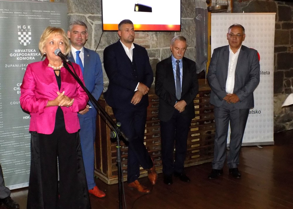 Jasna Jaklin Majetić, Boris Miletić, Mišel Sirotić, Miro Dodić i Damir Kajin (Snimila Gordana Čalić Šverko)