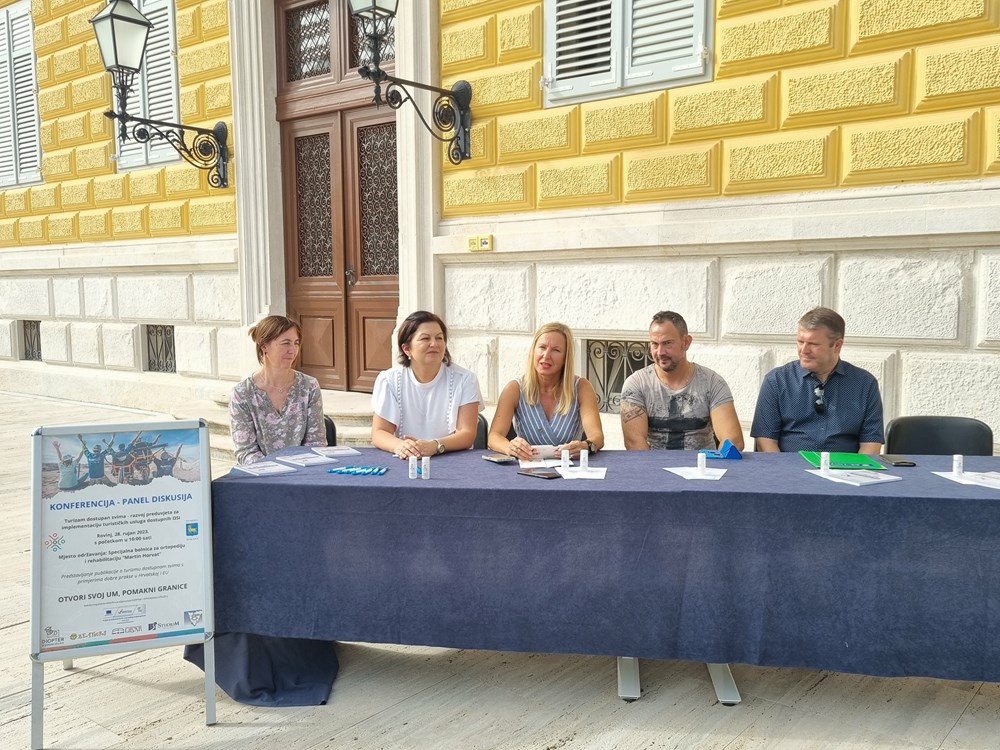 Đeni Gobić-Bravar, Maja Milevoj, Nada Prodan Mraković, Robert Raste i Floris Milohanović (Snimila Doria Mohorović)