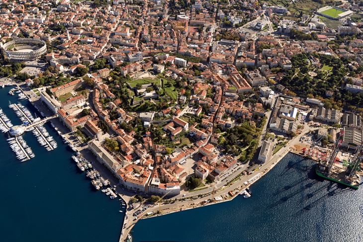 Pula iz zraka zracne panorama (Foto: Grad Pula)