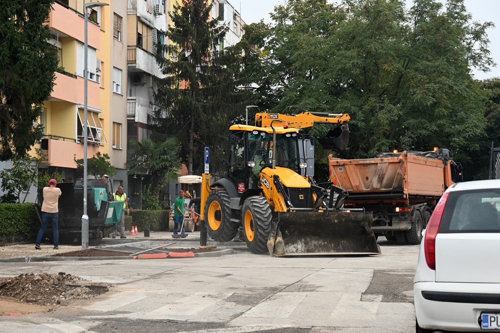 Radovi u Banovčevoj ulici na Verudi u završnoj su fazi (Snimio Duško Marušić Čiči)