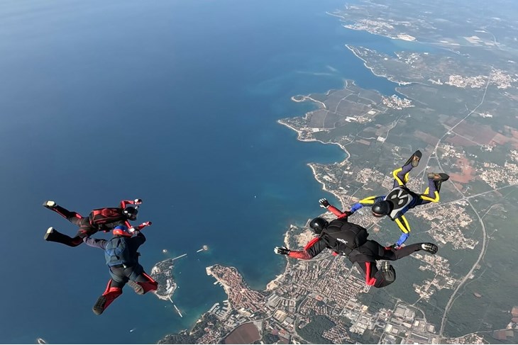 15. Otvoreno padobransko prvenstvo Republike Hrvatske u disciplini Formation Skydiving 4-way