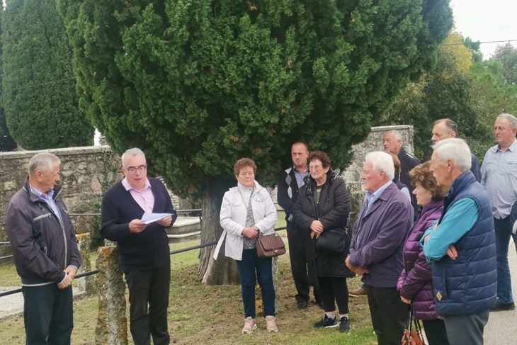 Komemoracija je održana na Božjem Polju (Foto: Općina Vižinada)