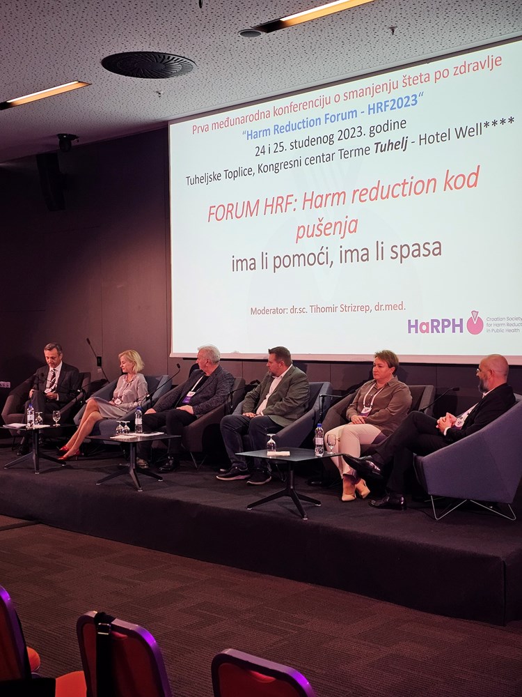 S konferencije