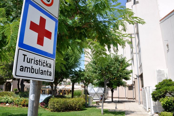 Ako ispuni propisane normative, turistička ambulanta moći će koristiti sustav CEZIH-a (Snimio: Mladen Trinajstić)