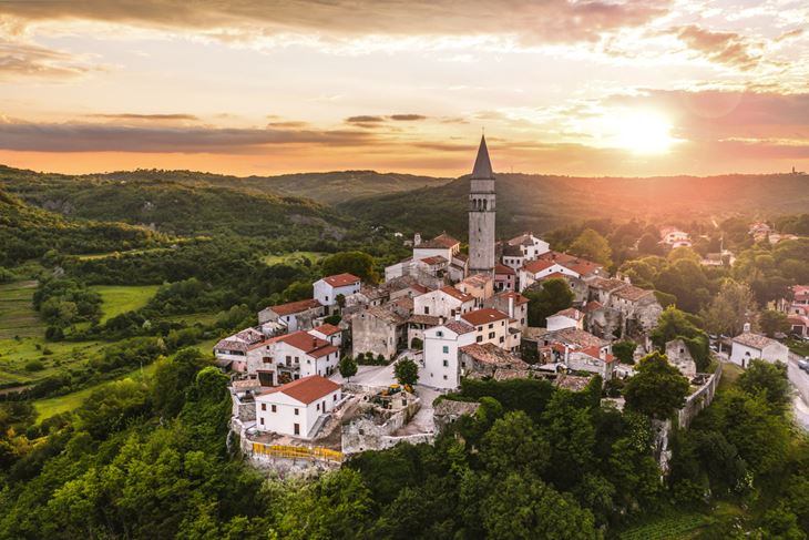 Pićan, biskupski grad