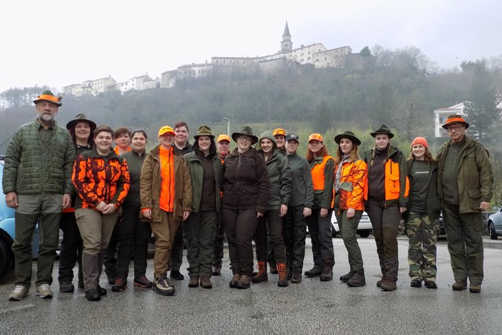 Sudionice prvog izdanja Damskog lova Lovačkog saveza Istre (Snimila: Gordana Čalić Šverko)