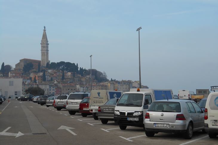 Veliko parkiralište na Valdibori (Snimio Aldo Pokrajac)