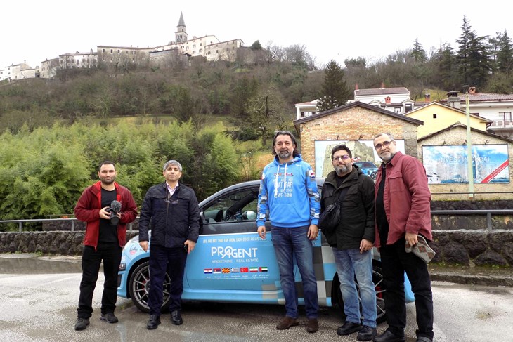 Mrvoš, snimateljska ekipa iz Irana i Mohammad Reza Fateh, Iranac sa zagrebačkom adresom (Foto Vlatko Mrvoš)