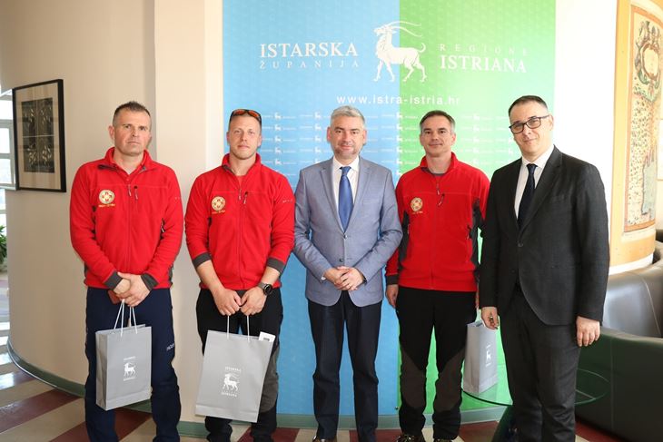 Istarski HGSS-ovci dobitnici su godišnje nagrade u području sustava civilne zaštite (Foto Istarska županija)