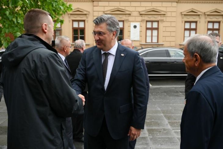   Andrej Plenković i Ivan Penava u Vukovaru (Foto: Screenshot Twitter Andrej Plenković)