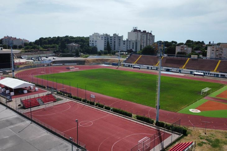 Gumeno na Uljanikovom stadionu