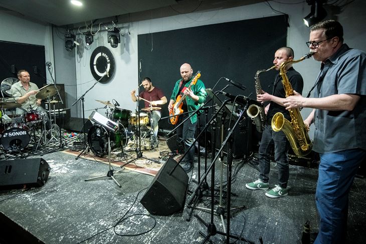 Svetlost + Ken Vandermark + Paal Nilssen - Love u Kotaču(Snimio Žiga Koritnik)
