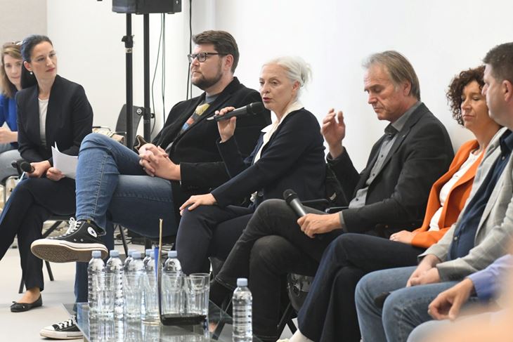 Na sučeljavanje su se odazvali: Peđa Grbin, Dušica Radojčić, Valter Boljunčić, Lorena Boljunčić, Goran Mihovilović, Elvis Morina i Aleksandra Mandić. (Snimio Milivoj Mijošek)