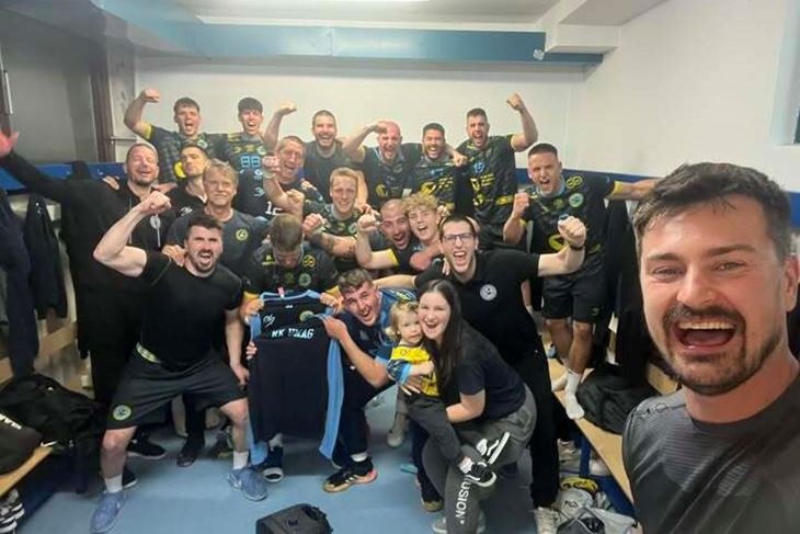 Slavlje umaških rukometaša u svlačionici (RK Umag)