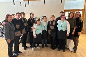 U rovinjskoj školi organizirano je obilježavanje Dana zaljubljenih u suradnji s Down Syndrome Centrom Pula (Foto Strukovna škola Eugena Kumičića Rovinj)