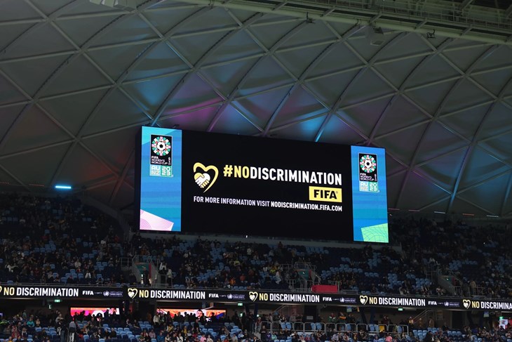 (FIFA)