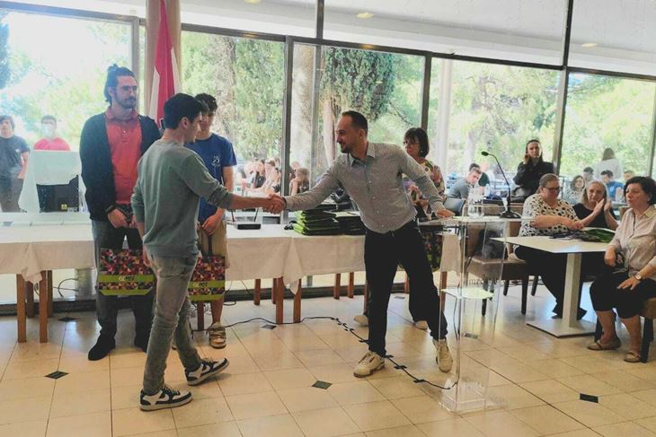 Stefano, osim matematike, voli fiziku, geografiju, nogomet i gitaru (Osobna arhiva)