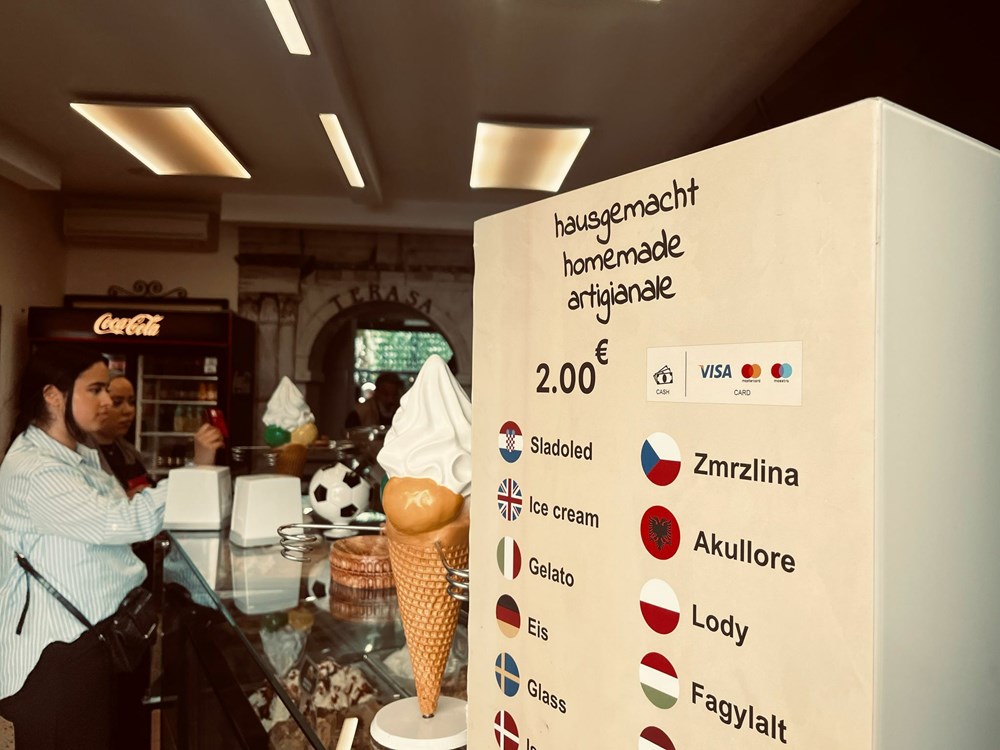 (Snimila Matea Čelebija)
