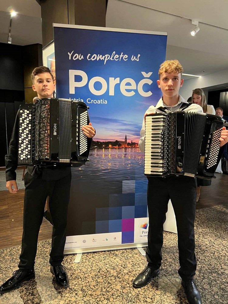 (Umjetnička škola Poreč)