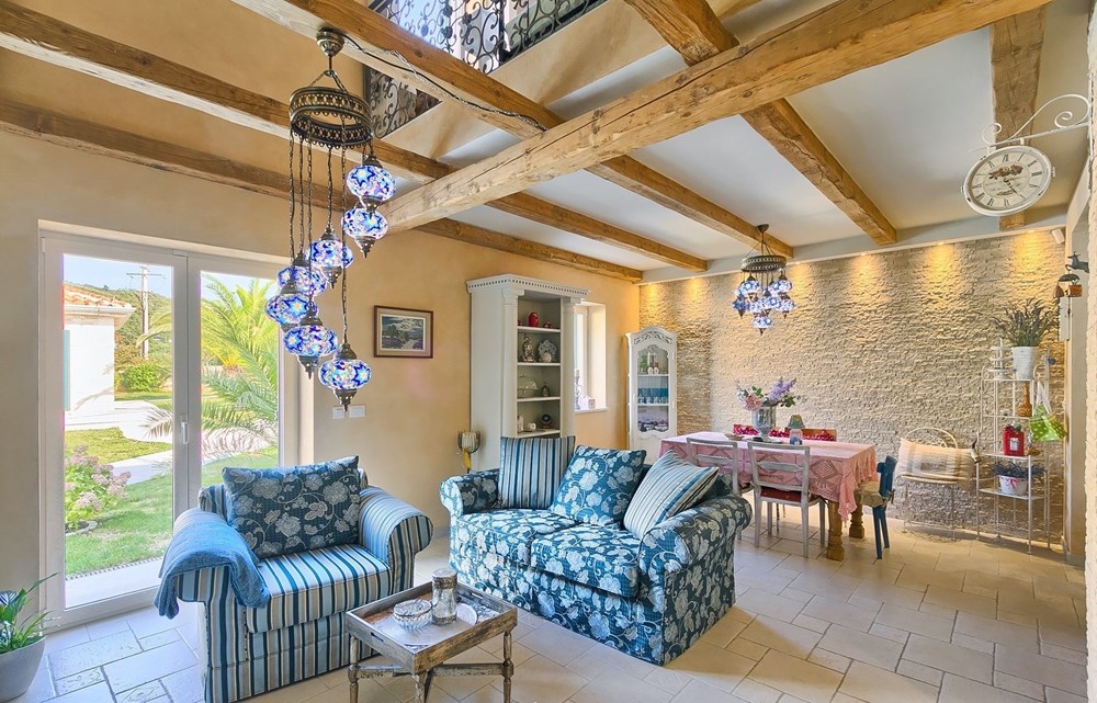 (Foto VILLASTONEGATE.COM)