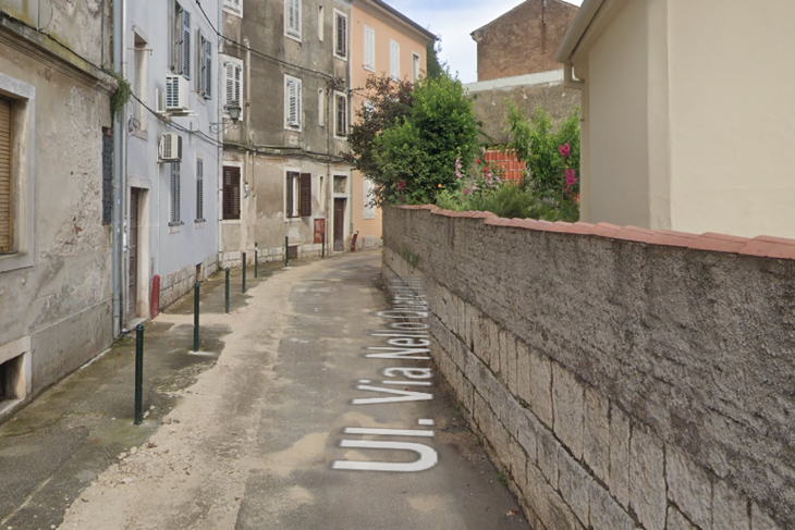 (Google Maps)