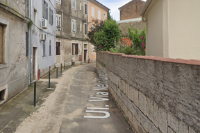 (Google Maps)