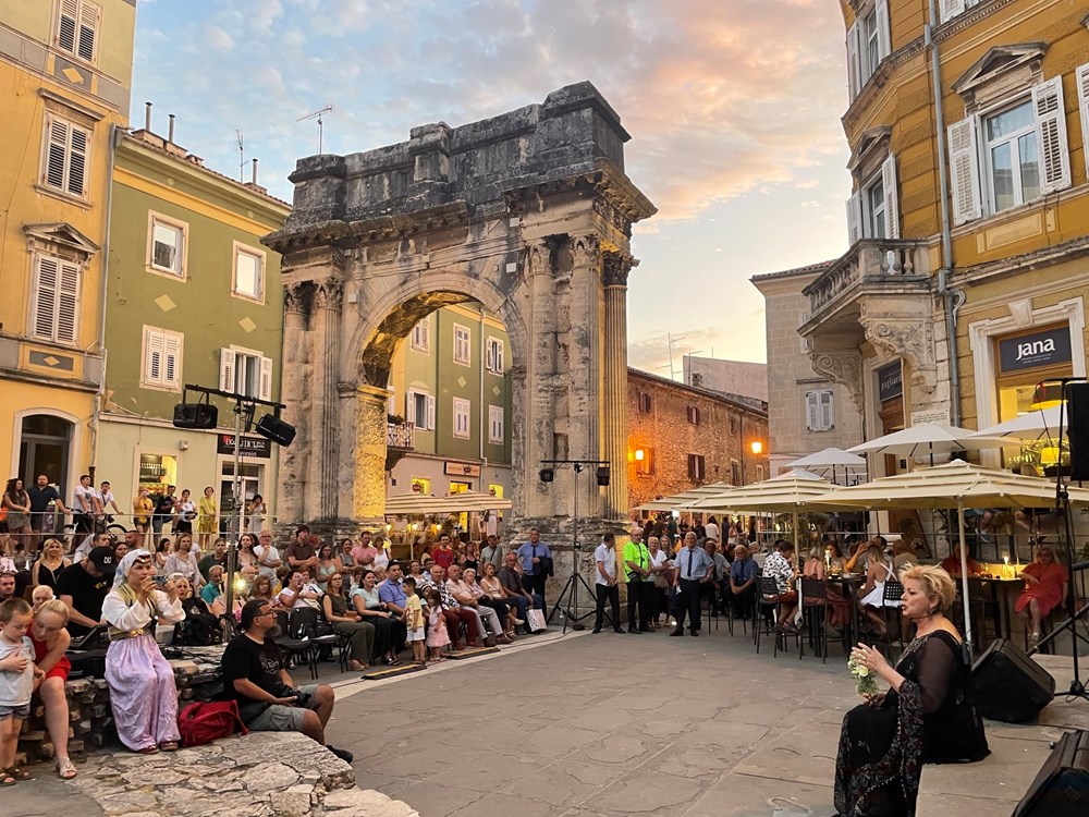 Nastupila je i operna diva Ana Babić iz Sarajeva (Nacionalna zajednica Bošnjaka Istre)