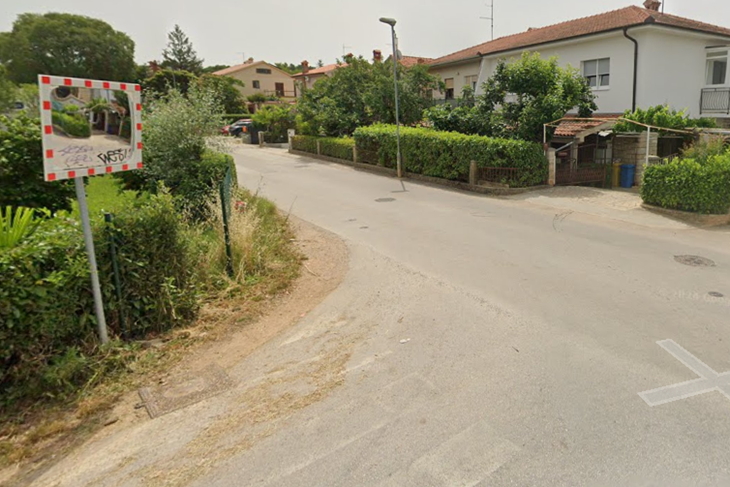 (Google Maps)