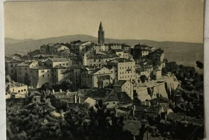 Stari grad Labin na staroj razglednici