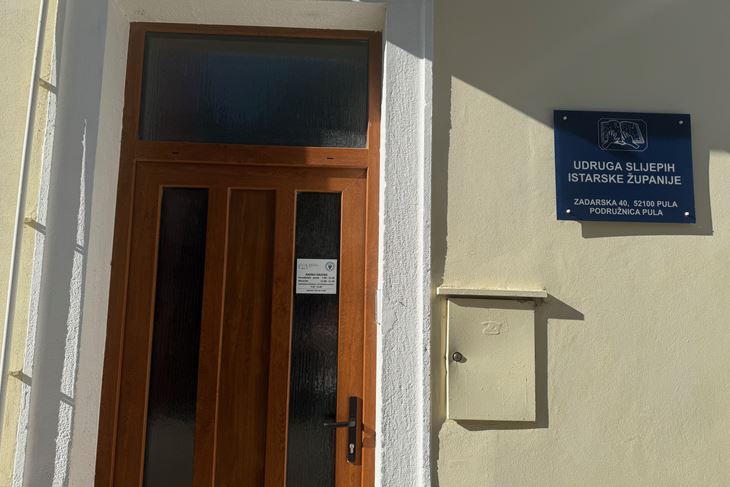 (USIŽ)