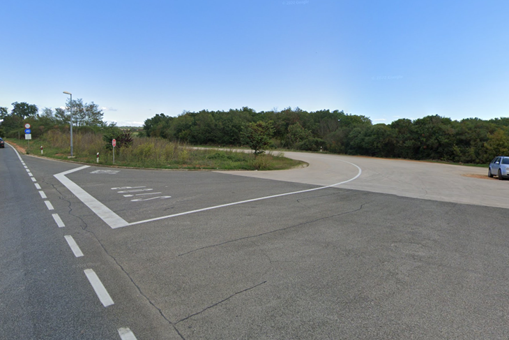 (Google Maps)