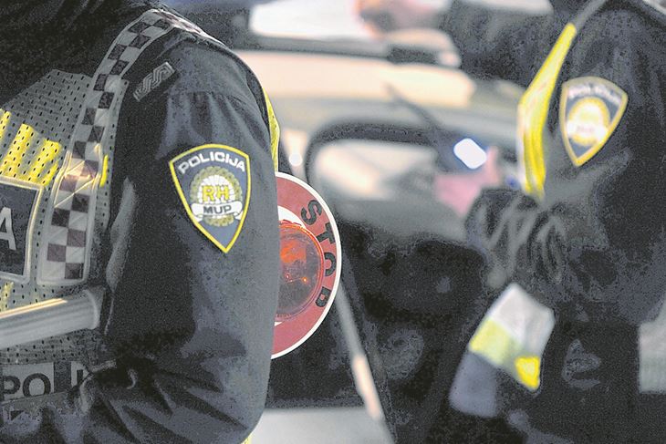 Policija (Snimio Roni Brmalj)