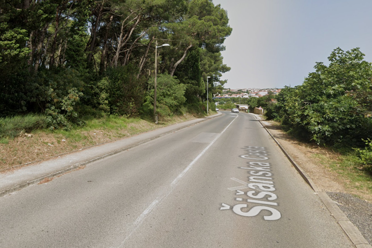 (Google Maps)