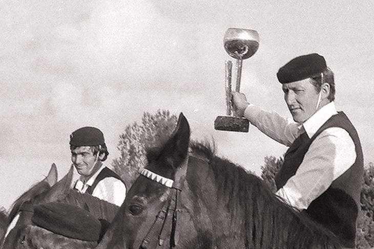 Vazmoslav Vale (Arhiva Trke na prstenac)