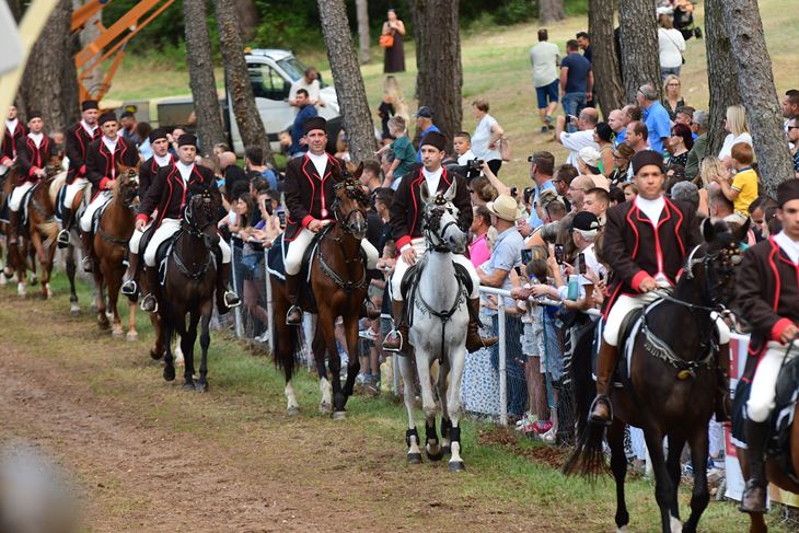 U prvom krugu pogođeno je čak 6 srida (Snimio Milivoj Mijošek)