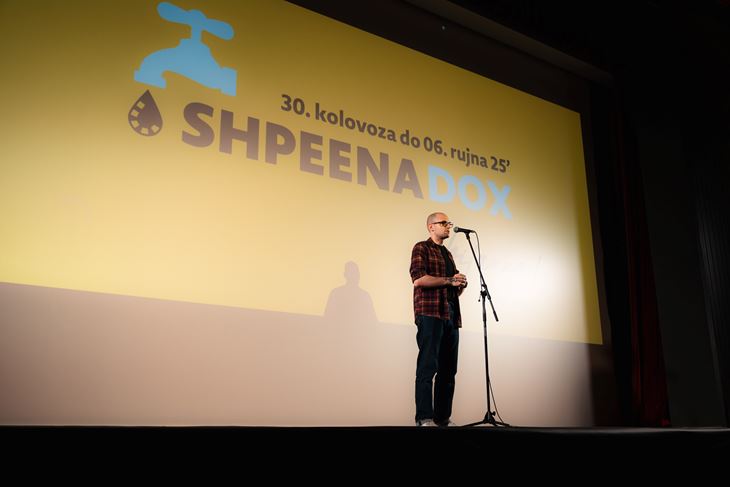 (Foto Shpeena Dox)
