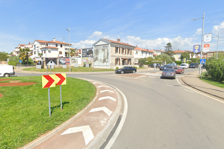 (Google Maps)