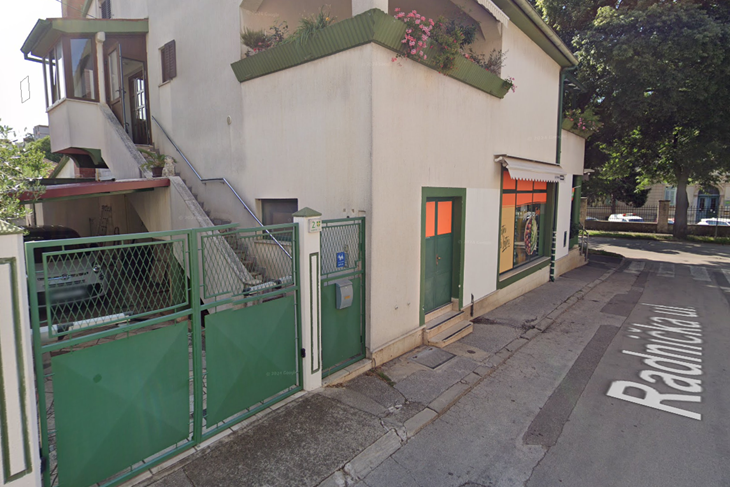 (Google Maps)