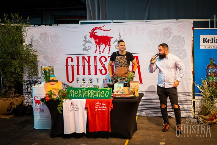 (Ginistra)
