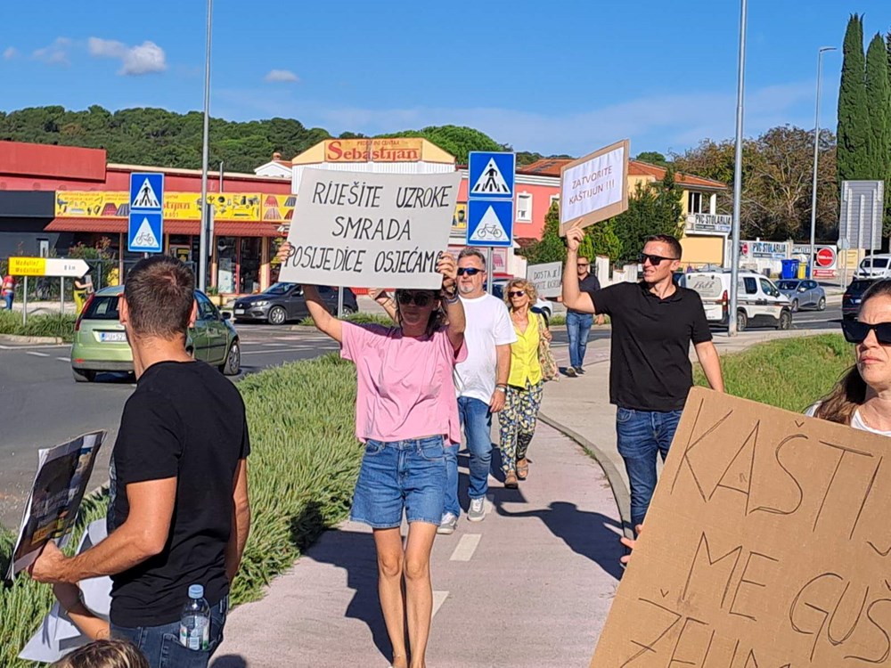 S prosvjeda održanog 25. rujna (Snimio Zoran Oljača)