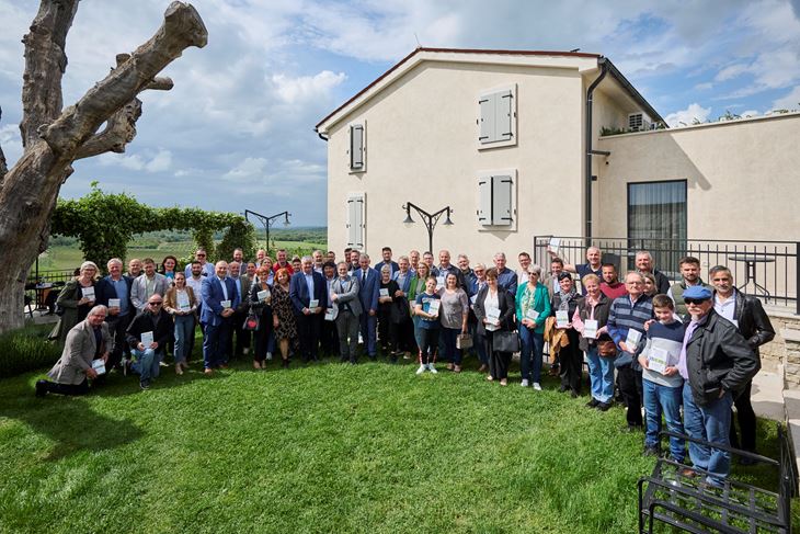 Ukupno je u vodič Flos Olei uvršteno 73 maslinara iz Istre (Merlo De Graia)