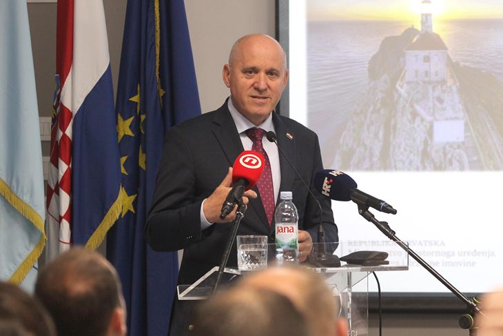 (Snimio Dean Miculinić)