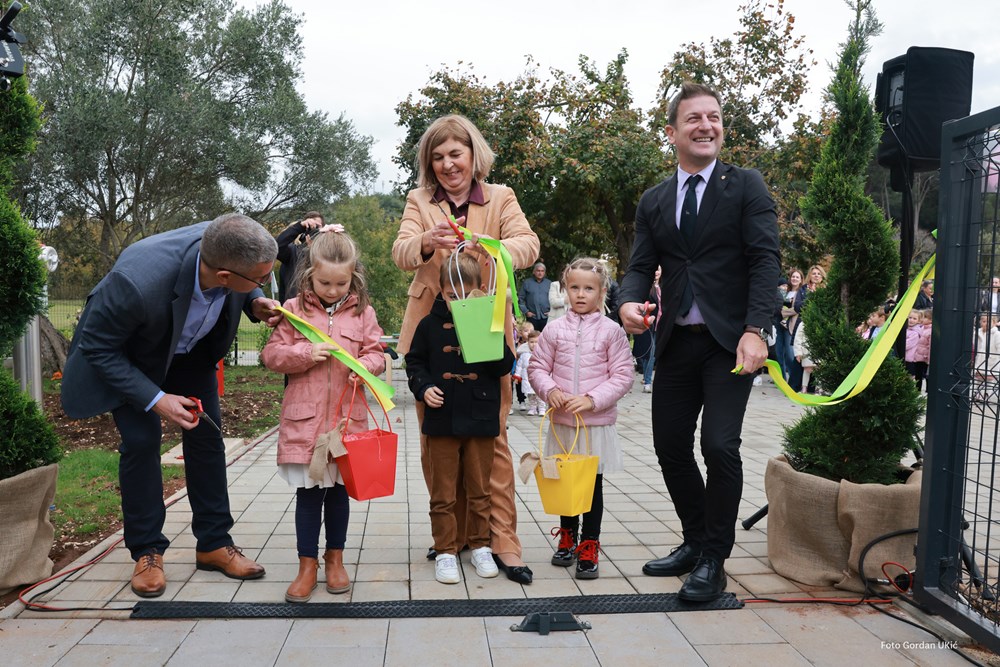 (Foto Grad Rovinj - vrtić)