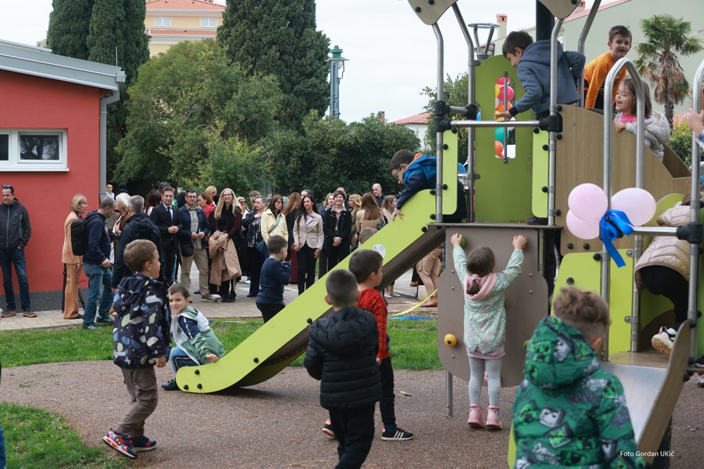 (Foto Grad Rovinj - vrtić)