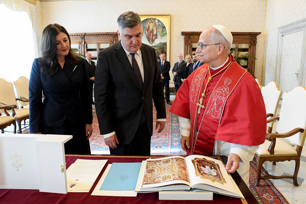 (Vatican Media, Ured predsjednika Republike Hrvatske / Ana Marija Katić)