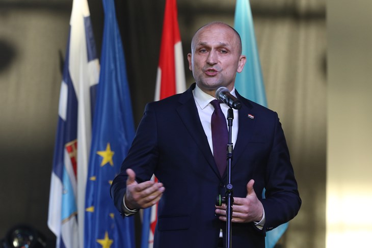 (Snimio Gojko Mitić)