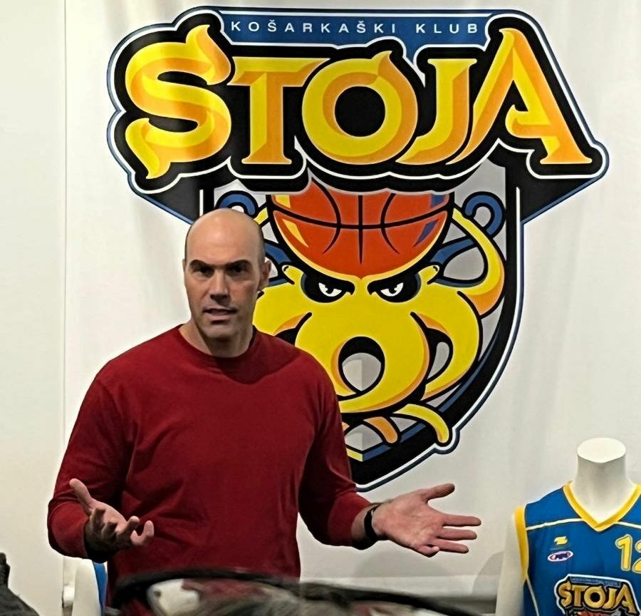 (Foto: HUIU Facebook)