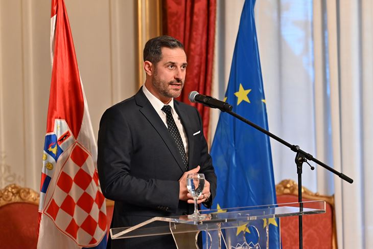 (Ministarstvo turizma i sporta)